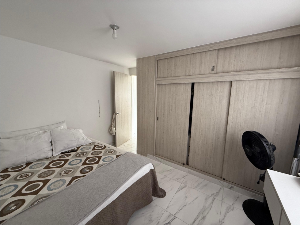 Casa en venta con apartamentosy local comercial Cuba — foto 5