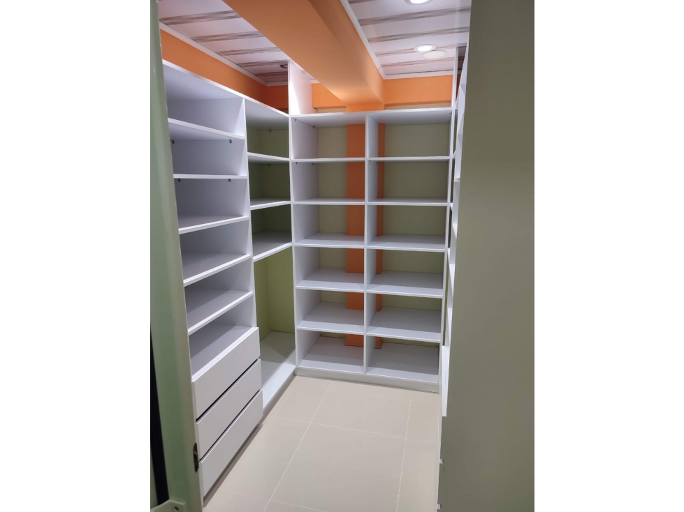 ¡5 PISOS, VISTA ESPECTACULAR Y UN PRIMER PISO INDEPENDIENTE! — foto 4