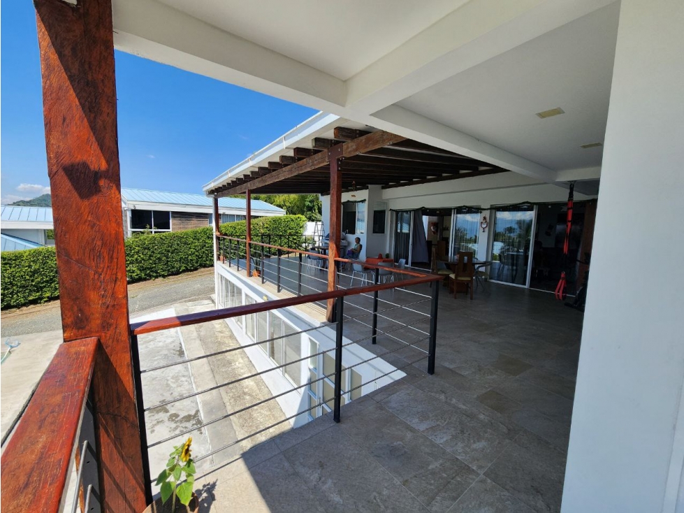 HERMOSA CASA CAMPESTRE EN COMBIA — foto 6