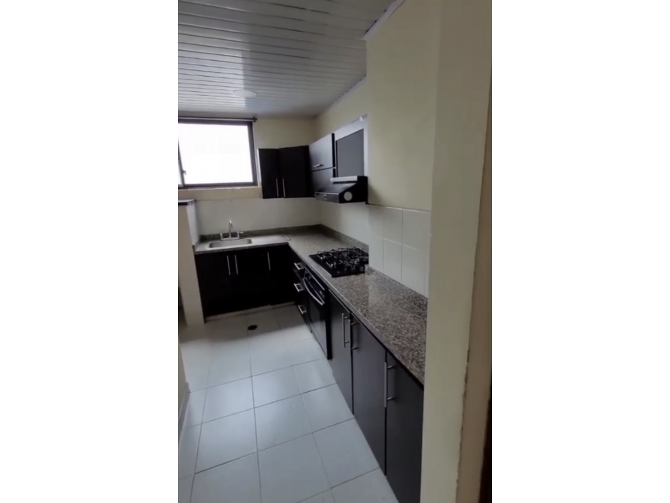 Apartamento en el corazón de Pereira - Con parqueadero y ubicación — foto 4