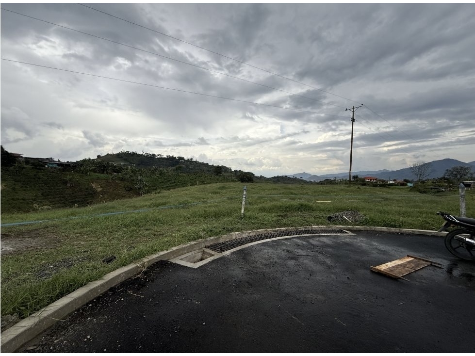 Invierte en Condina: lotes con vista panorámica y alta valorización — foto 4