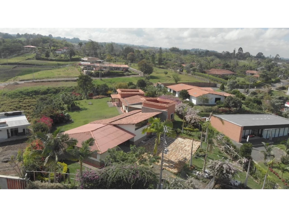 2.700 M² DE LOTE + 7 HABITACIONES | CASA CAMPESTRE EN RENTA — foto 6