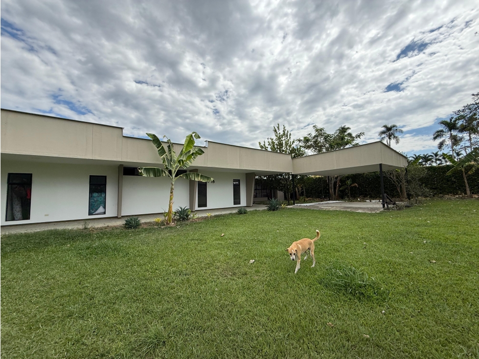 Casa en Renta en Cerritos - 2.500 M² de Lote y 3 Habitaciones — foto 2