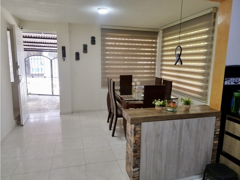 Casa esquinera de 2 pisos en La Hermosa, Santa Rosa de Cabal
