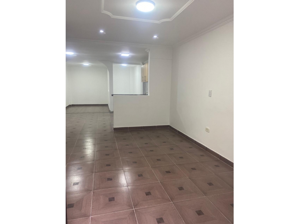 CASA EN VENTA EN CUBA 3 NIVELES CON OPCIÓN DE AMPLIACIÓN — foto 4