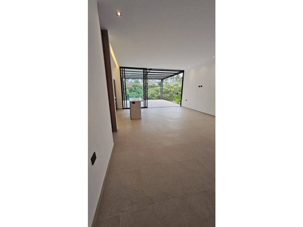 CASA CAMPESTRE EN VENTA EN CERRITOS CONDOMINIO CON LOTE AMPLIO — foto 4