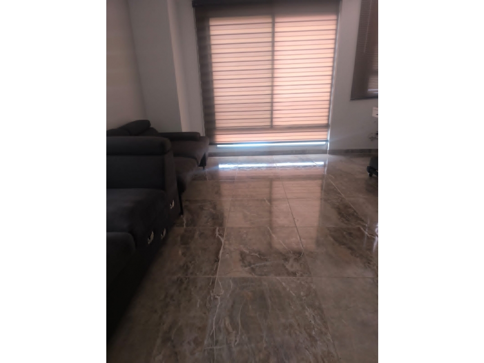 Apartamento en venta en Pinares - con ascensor y parqueadero — foto 2