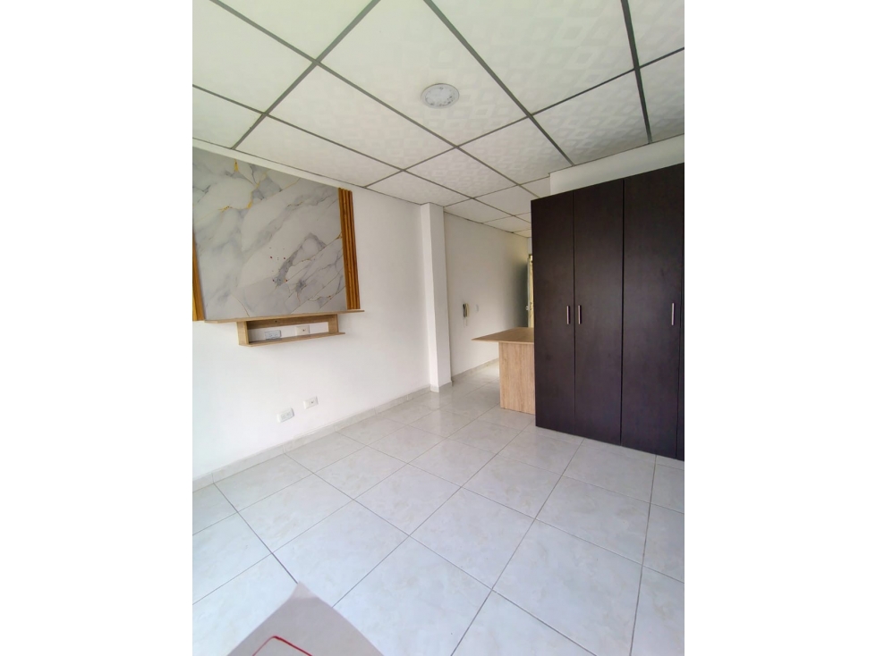 Casa con apartaestudios y locales comerciales Centro de Pereira — foto 4