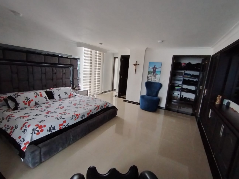 Penthouse en venta, con terraza privada, jacuzzi y 3 parqueaderos — foto 5