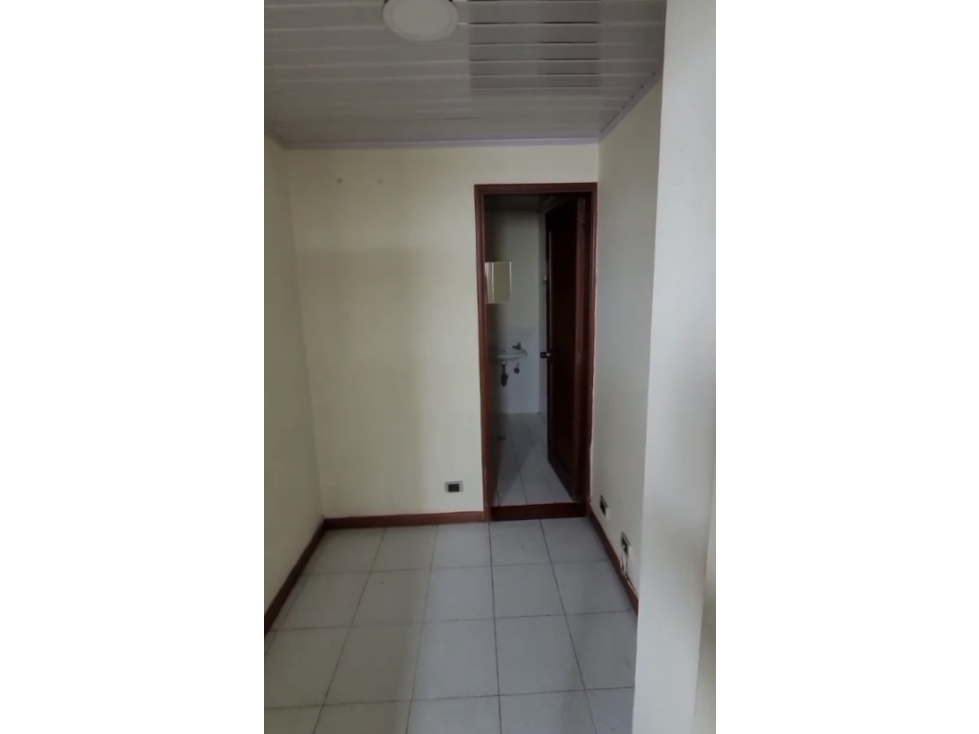 Apartamento en el corazón de Pereira - Con parqueadero y ubicación — foto 6