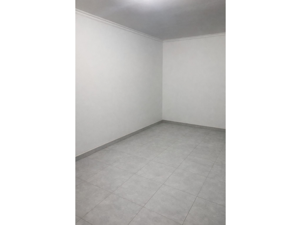 Casa de 3 niveles sobre avenida principal, Dosquebradas — foto 6
