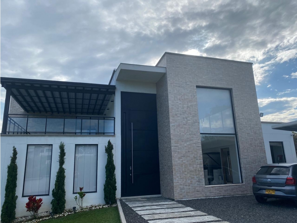 HERMOSA CASA CAMPESTRE DE 2 NIVELES EN COMBIA — foto 2