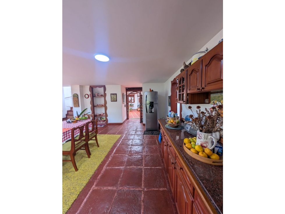 Casa campestre vía Alclá con 7.500 m² y zonas sociales exclusivas — foto 5