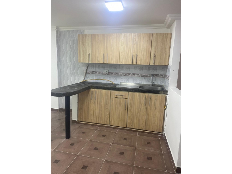 CASA EN VENTA EN CUBA 3 NIVELES CON OPCIÓN DE AMPLIACIÓN — foto 2