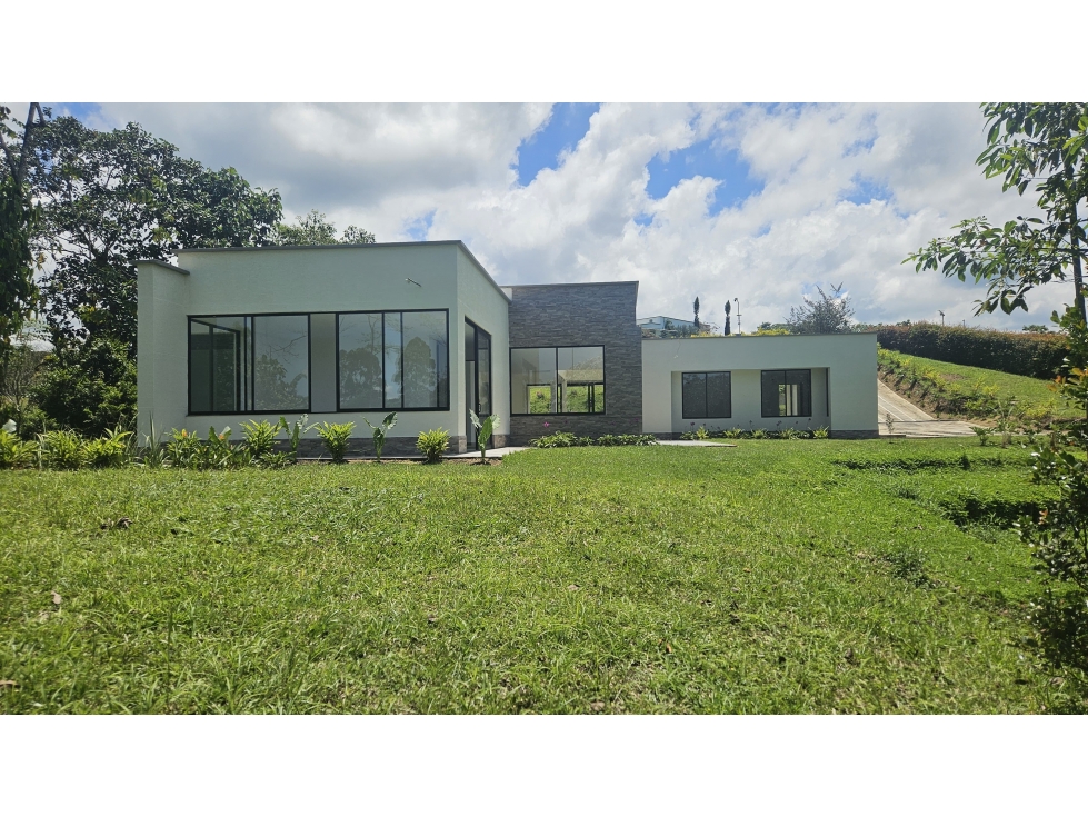 CASA CAMPESTRE EN VENTA SALIDA A ARMENIA, PEREIRA