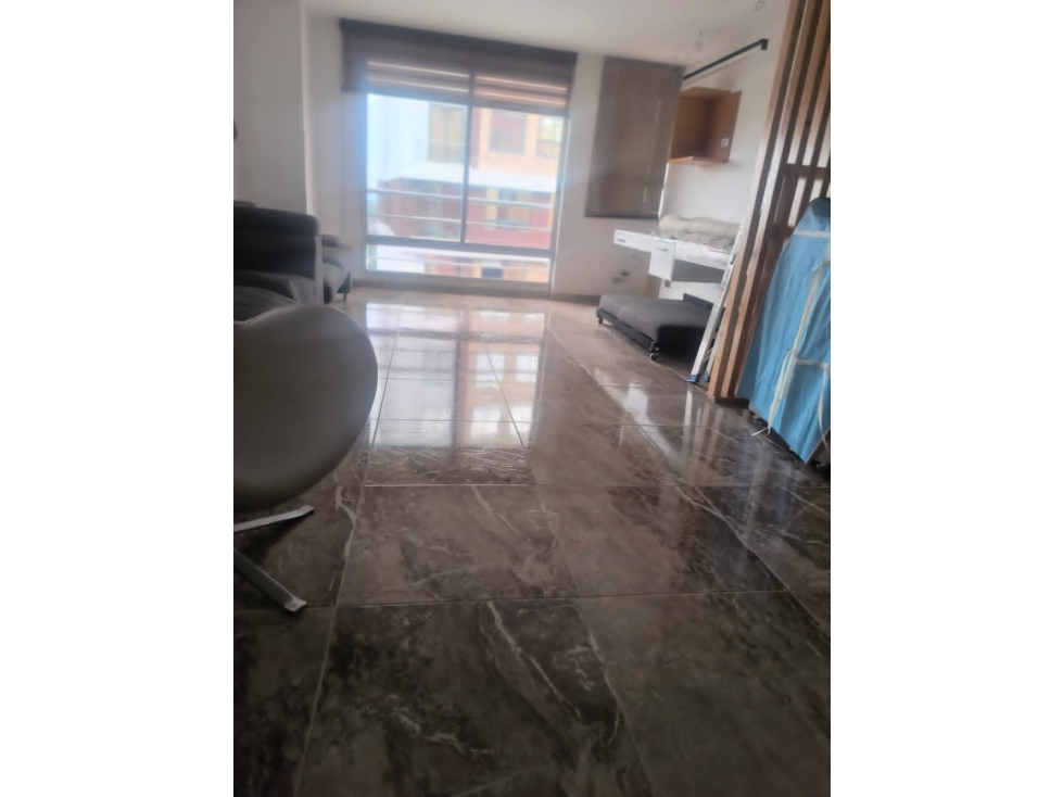 Apartamento en venta en Pinares - con ascensor y parqueadero