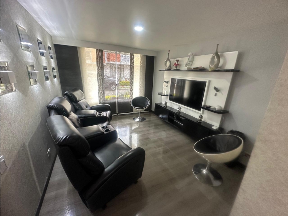 CASA EN VENTA EN PUEBLITO CAFETERO 3 PISOS CON TERRAZA Y GARAJE