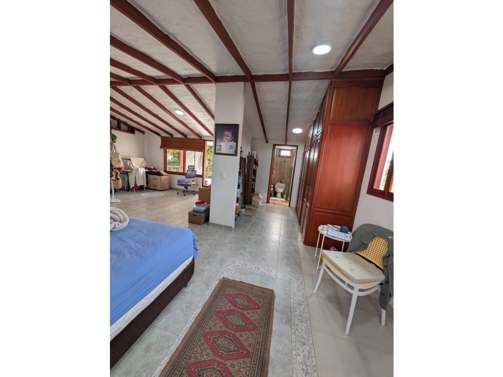 Casa campestre vía Alclá con 7.500 m² y zonas sociales exclusivas — foto 4