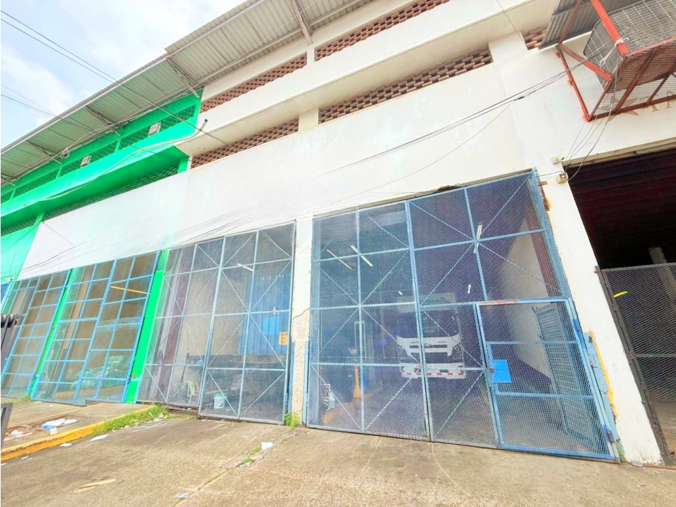VENTA DE BODEGA INDUSTRIAL, ZONA LIBRE DE COLON — foto 3