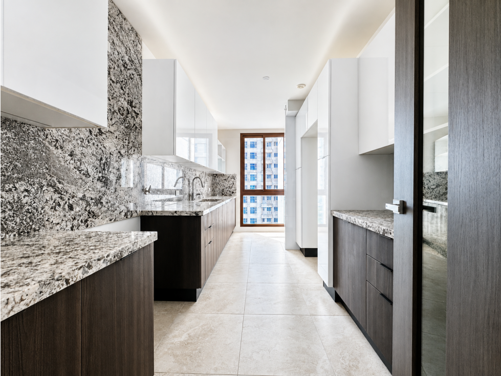 VENTA DE APARTAMENTO EN THE COLONIAL, SANTA MARIA, CIUDAD DE PANAMA — foto 4