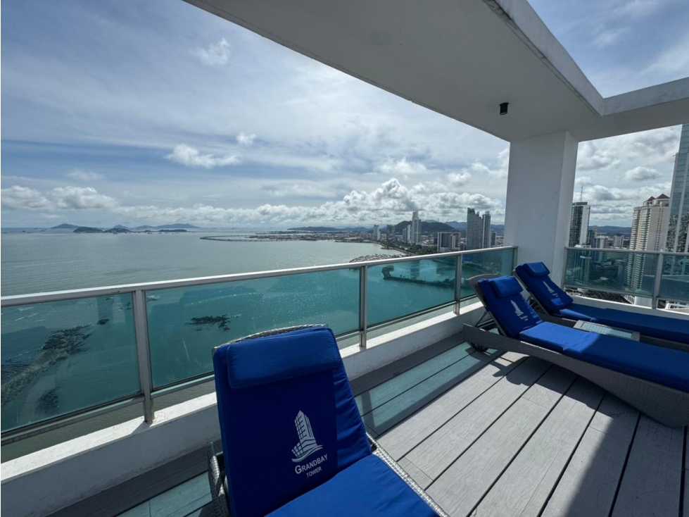 VENTA DE APARTAMENTO, PH GRAND BAY, BELLA VISTA, PANAMÁ. — foto 2