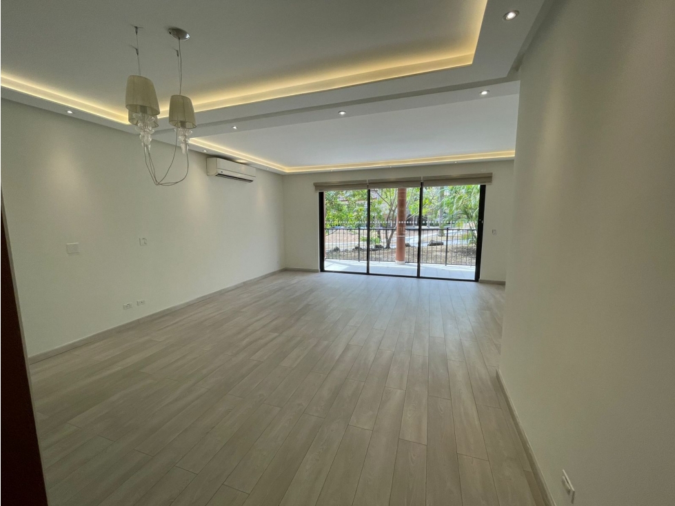 VENTA DE APARTAMENTO, PH CANAL VIEW, CLAYTON, PANAMA.