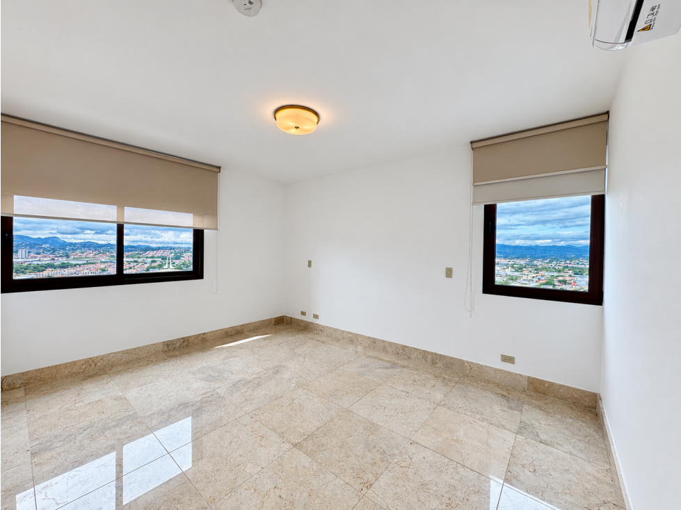 ALQUILER DE APARTAMENTO EN THE COLONIAL, SANTA MARIA, CIUDAD DE PANAMA — foto 5