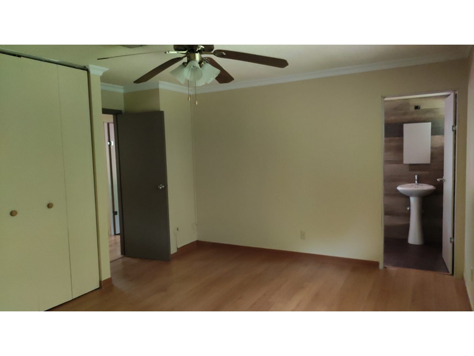 Casa en Clayton — foto 5