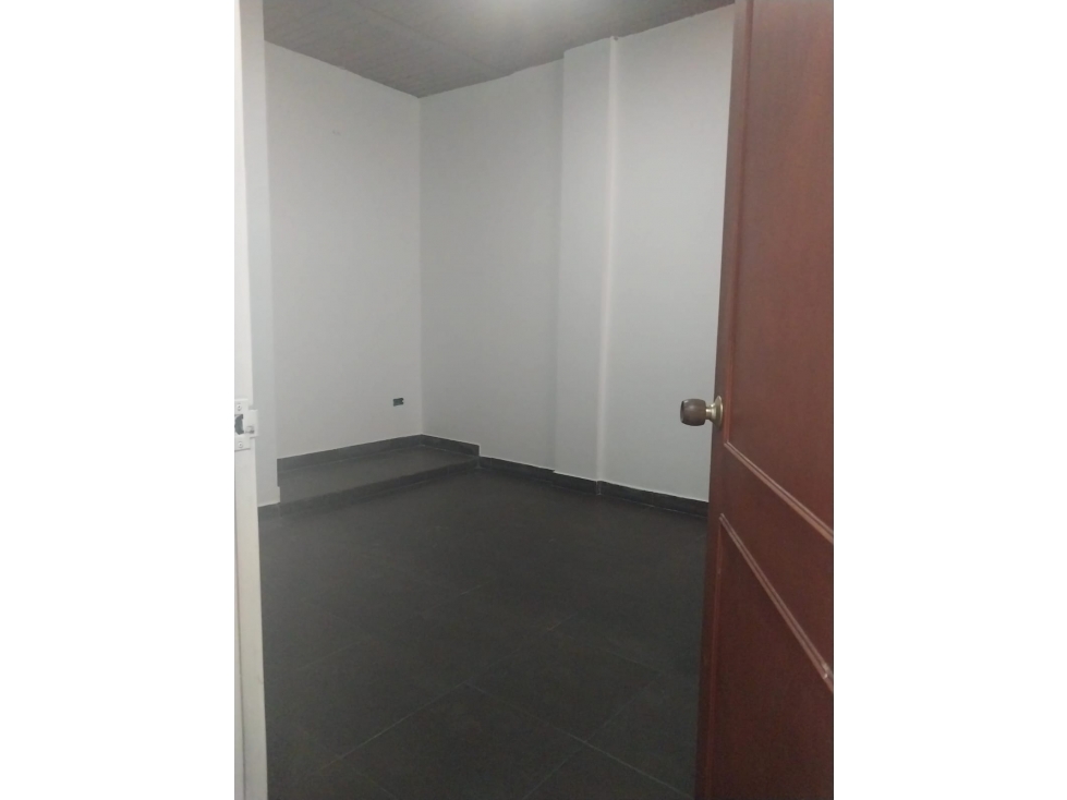 SE VENDE CASA UNIFAMILIAR BARRIO MONTECARLO — foto 3