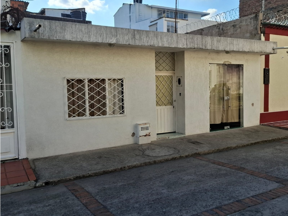 SE VENDE CASA UNIFAMILIAR BARRIO EL GAVAN