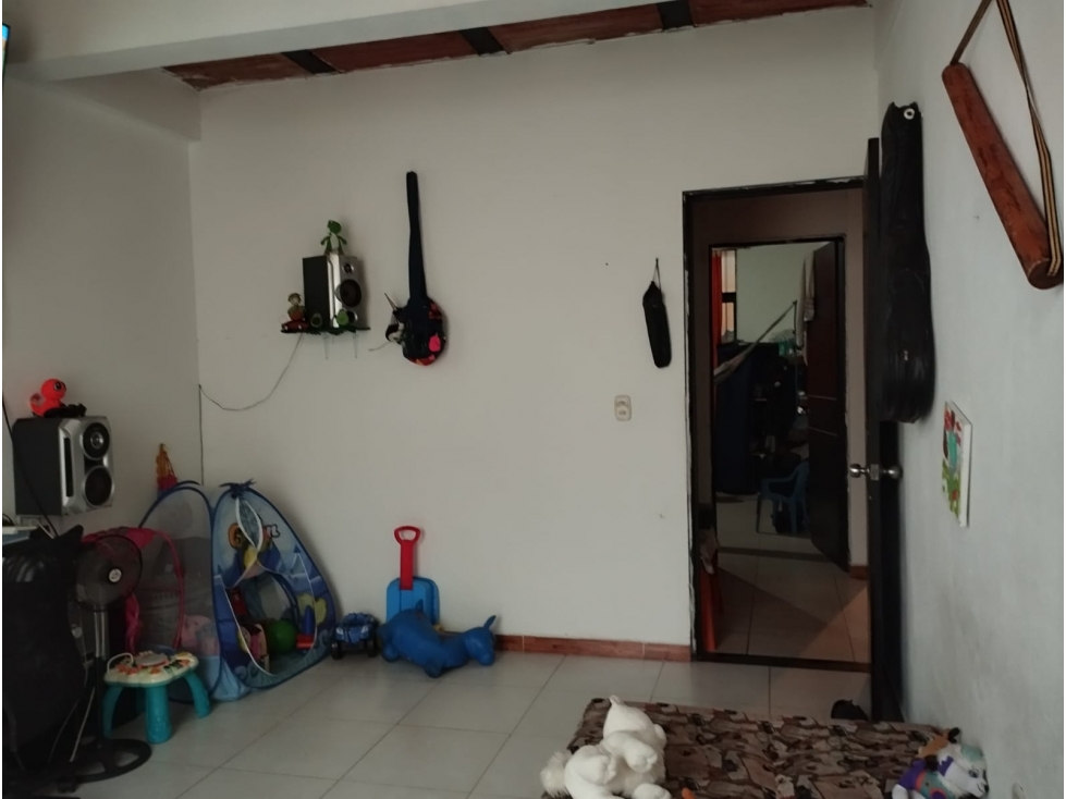 SE VENDE CASA CON 2 APARTAMENTOS INDEPENDIENTES — foto 4