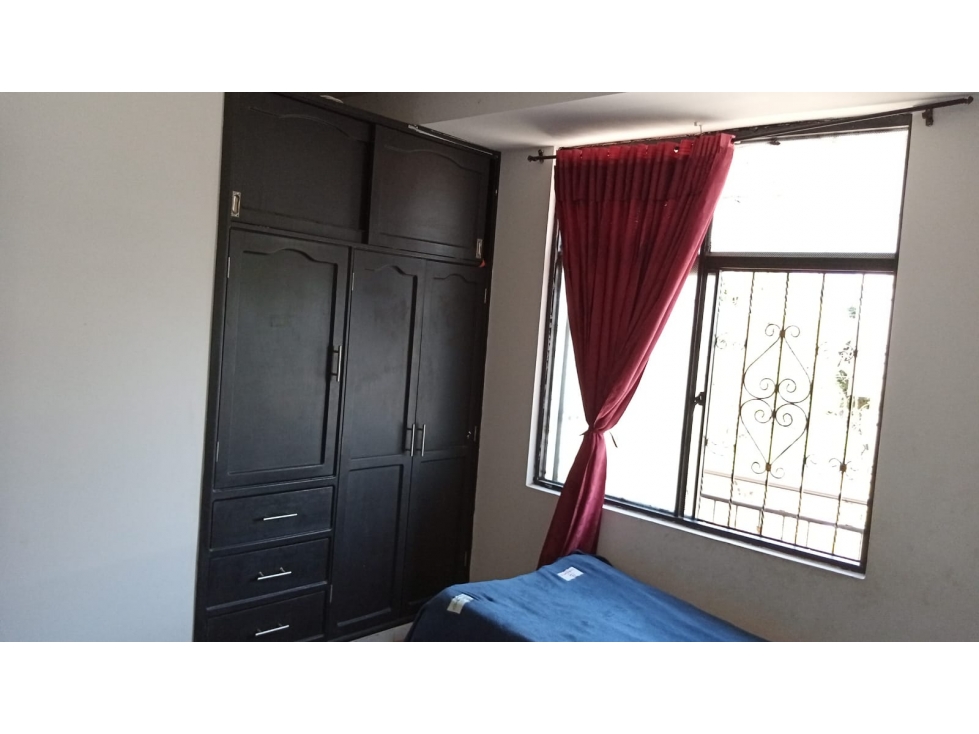 SE VENDE CASA CON 2 APARTAMENTOS INDEPENDIENTES — foto 6
