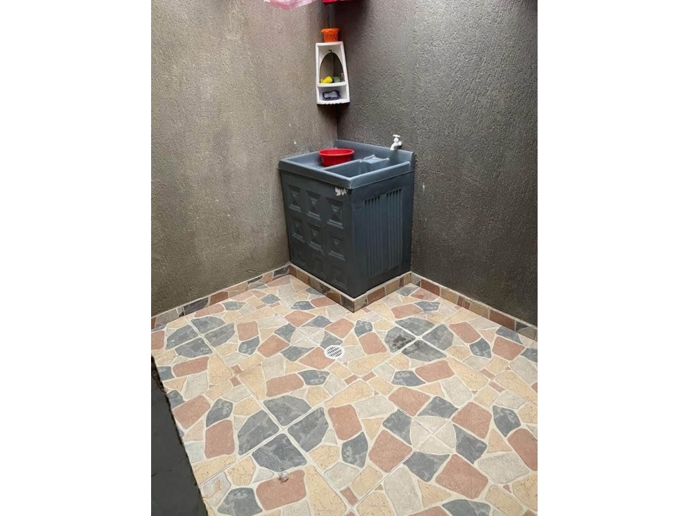 SE VENDE HERMOSA CASA EN EL BARRIO VILLA FLOR 2 — foto 6