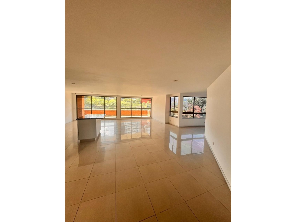 SE ARRIENDA APARTAMENTO EN SABANETA, SECTOR LAS LOMITAS — foto 2