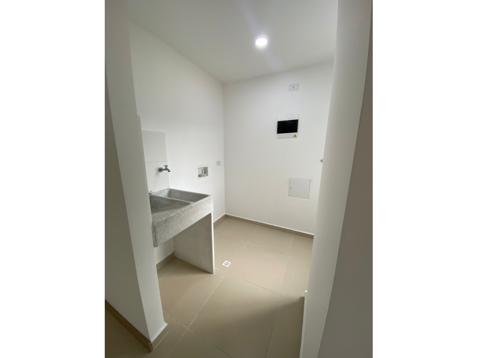 SE ARRIENDA APARTAMENTO EN ENVIGADO, SECTOR CAÑAVERALEJO — foto 4