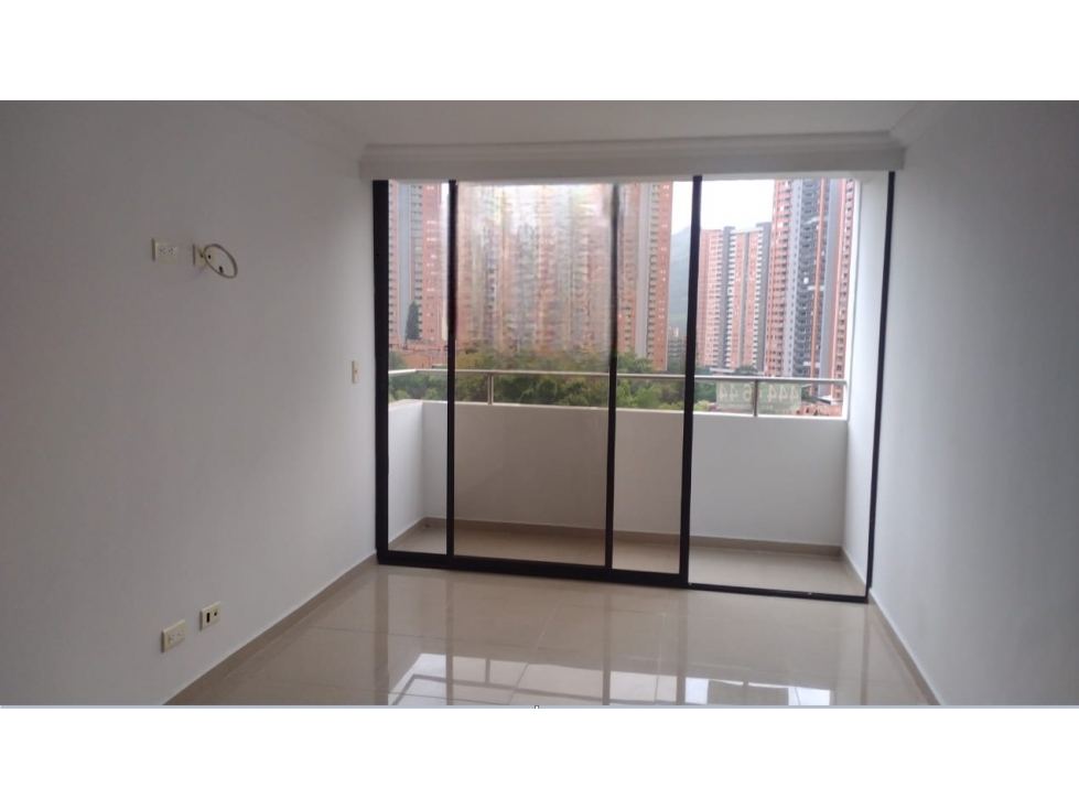 SE ARRIENDA APARTAMENTO EN ITAGUI, SECTOR SURAMERICA