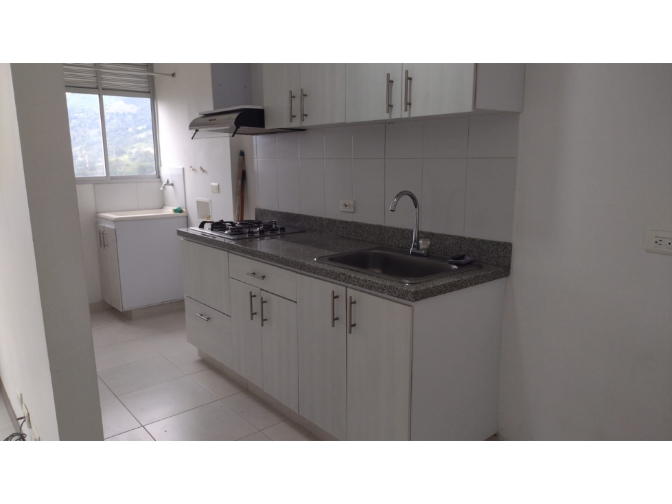 SE ARRIENDA APARTAMENTO EN LA ESTRELLA, SECTOR FERREERIA