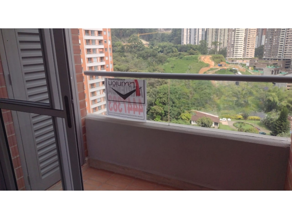 SE ARRIENDA APARTAMENTO EN SABANETA, SECTOR LOMA SAN REMO — foto 5