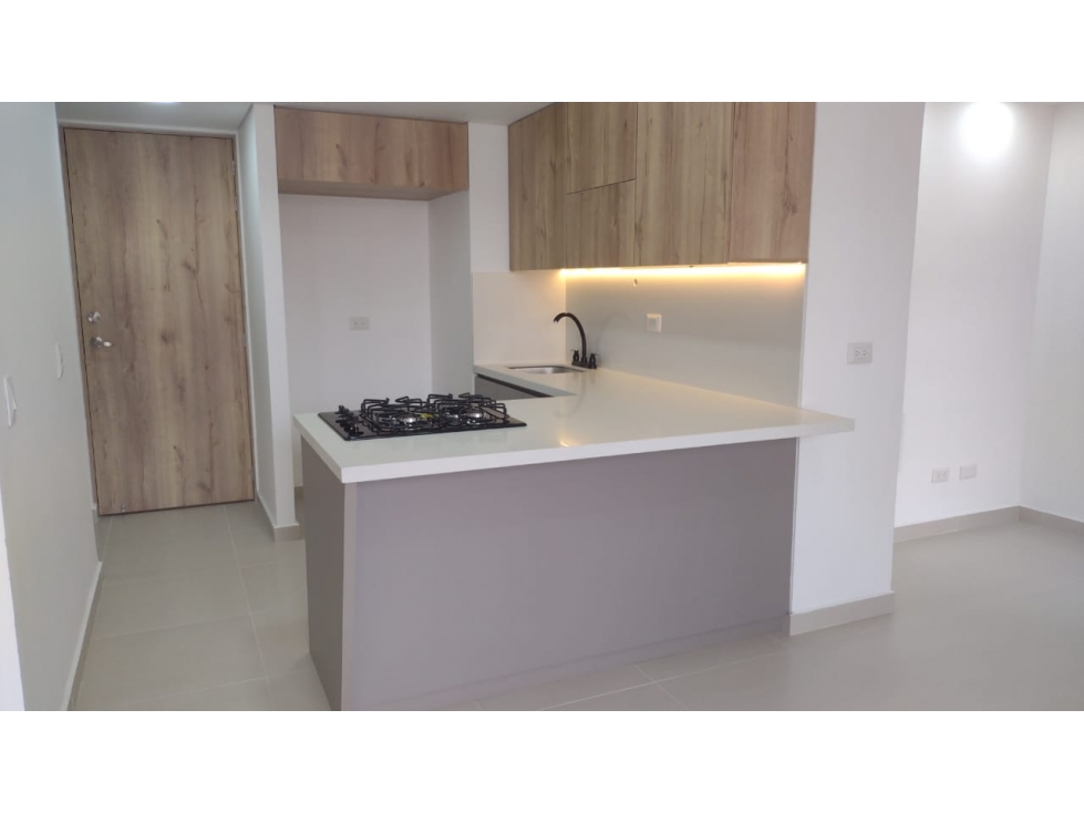 SE ARRIENDA APARTAMENTO EN SABANETA, SECTOR LOMA SAN REMO