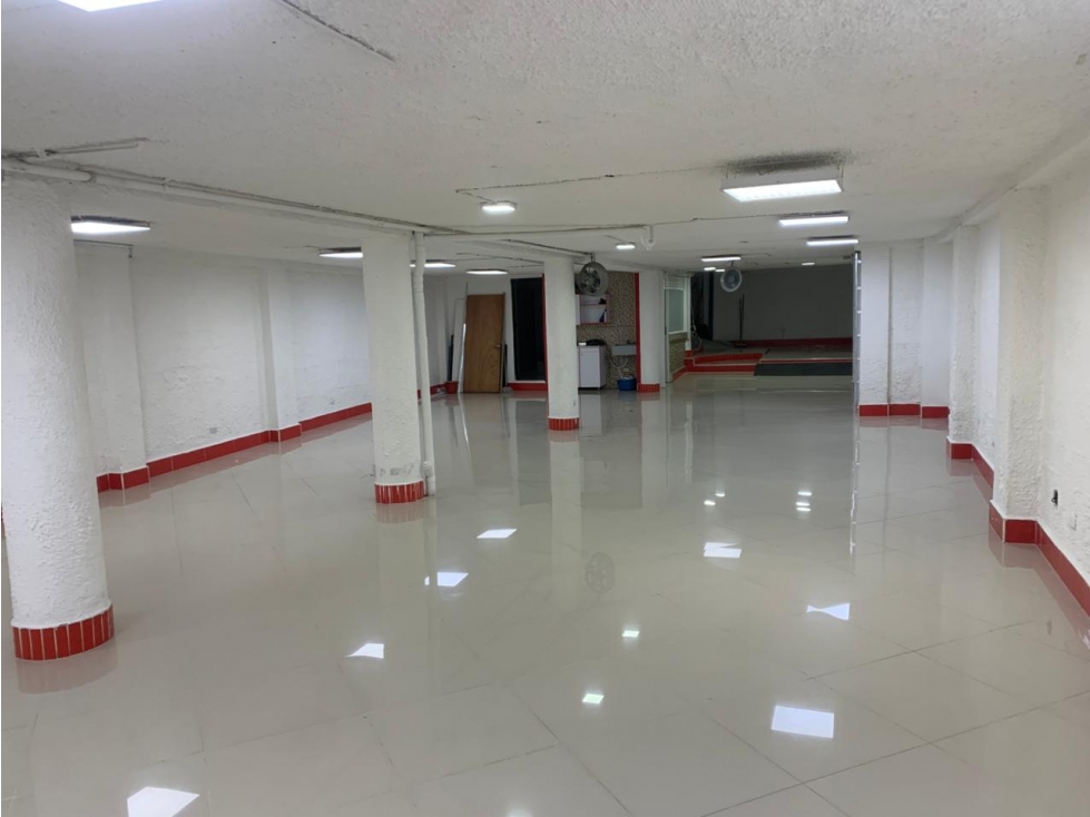 SE ARRIENDA LOCAL EN ITAGUI, SECTOR CENTRO — foto 2