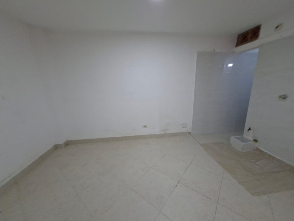 SE ARRIENDA LOCAL EN SABANETA, SECTOR SAN JOSE - 1