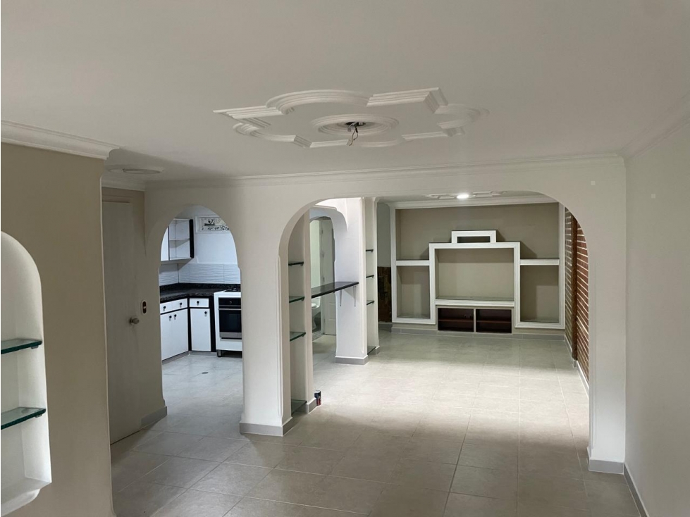 SE ARRIENDA APARTAMENTO EN EL SECTOR PRADOS DE SABANETA — foto 2