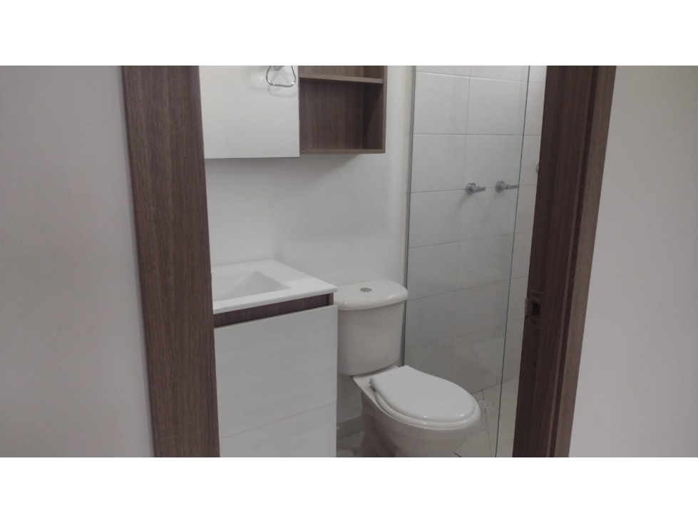 SE ARRIENDA APARTAMENTO EN LA ESTRELLA, SECTOR FERREERIA — foto 2