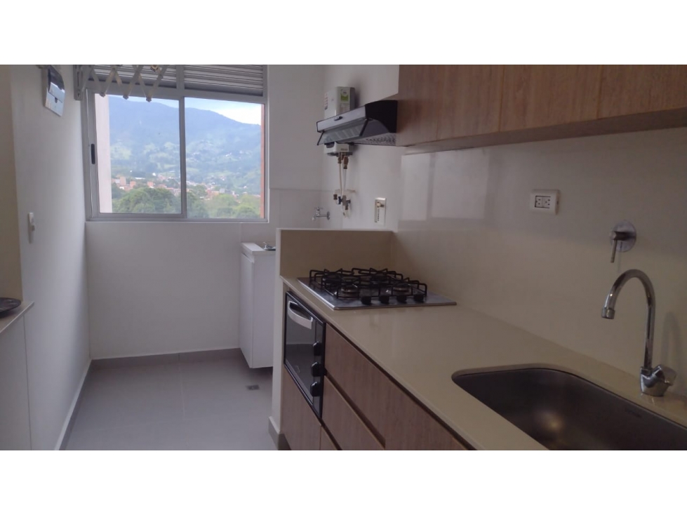 SE ARRIENDA APARTAMENTO EN ITAGUI, SECTOR DITAIRES