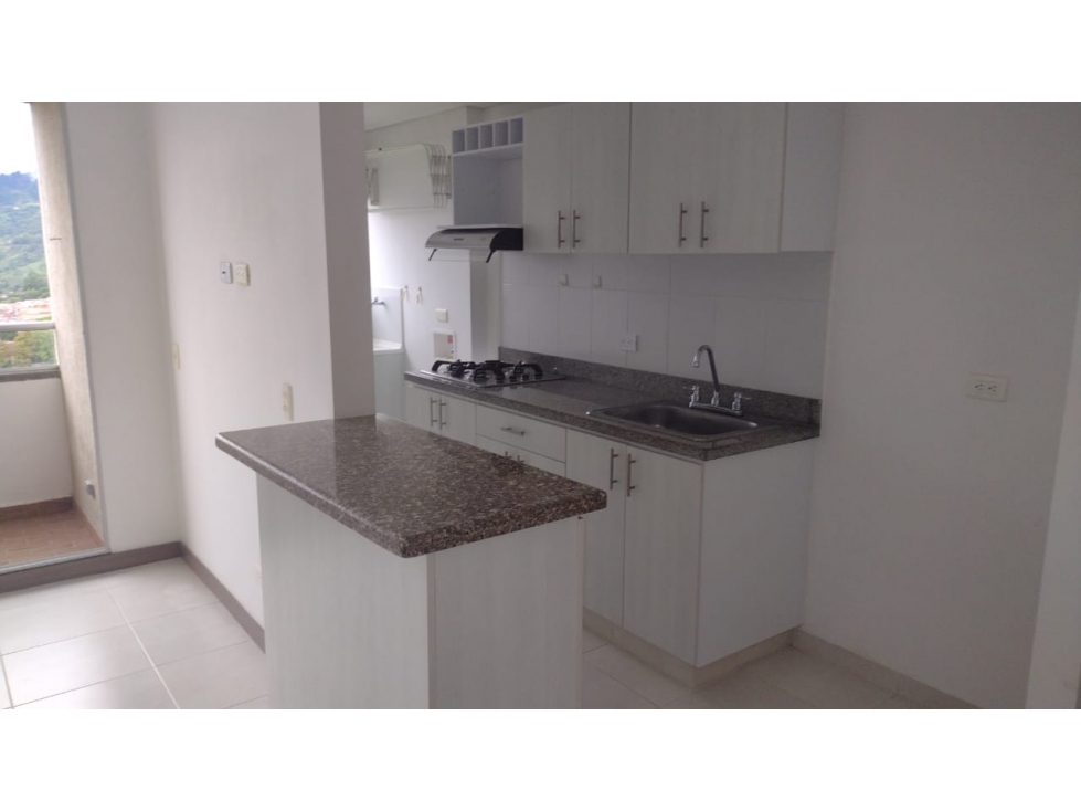 SE ARRIENDA APARTAMENTO EN LA ESTRELLA, SECTOR FERREERIA — foto 3