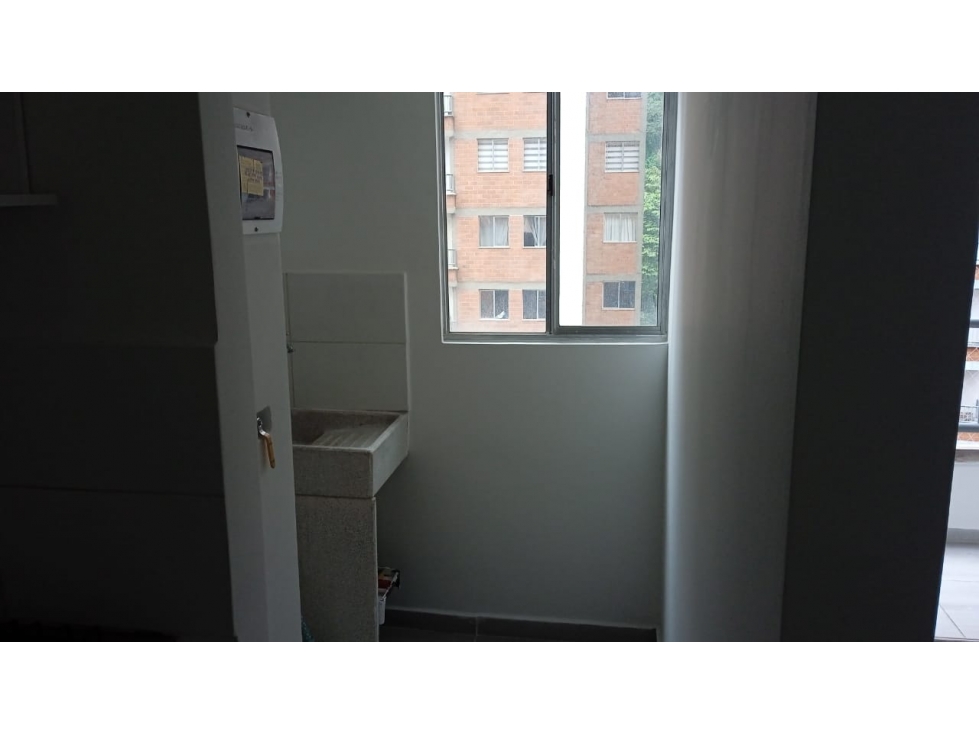 SE ARRIENDA APARTAMENTO EN SABANETA , SECTOR SANJOSE — foto 3