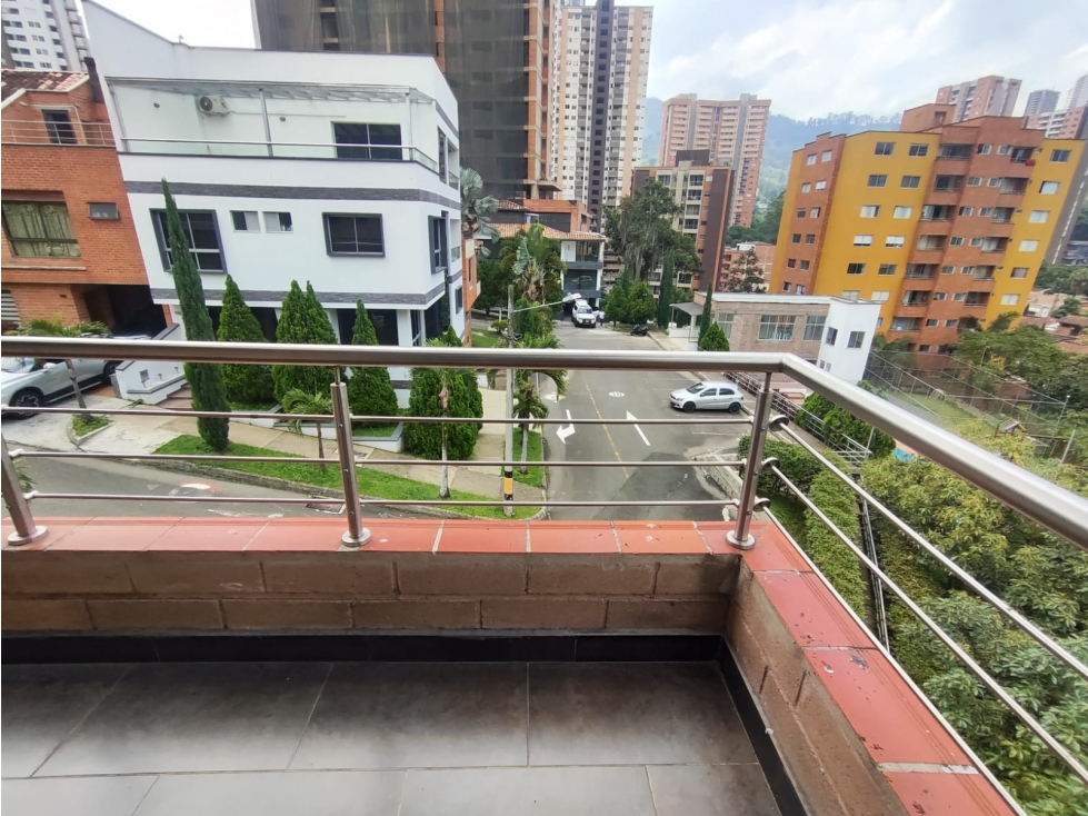 CASA EN ARRIENDO - 4