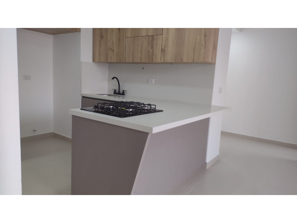 SE ARRIENDA APARTAMENTO EN SABANETA, SECTOR LOMA SAN REMO — foto 3