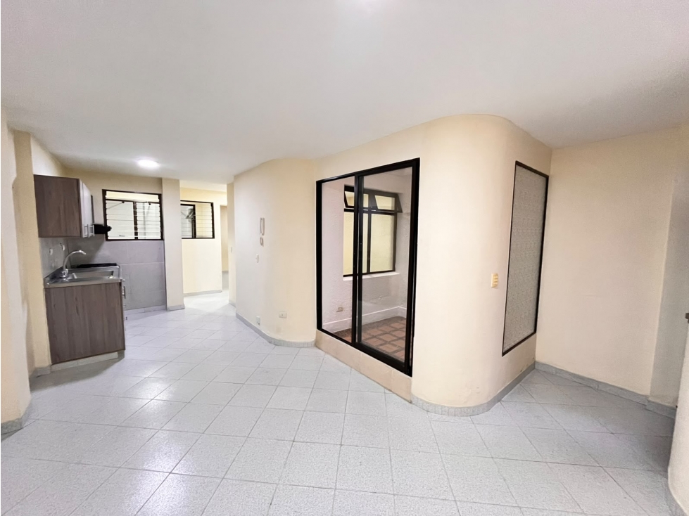 SE ARRIENDA APARTAMENTO EN SABANETA, SECTOR LA CALLE LARGA