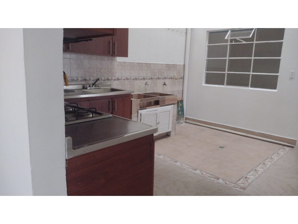 SE ARRIENDA APARTAMENTO EN MEDELLIN, SECTOR CAMPO AMOR — foto 6